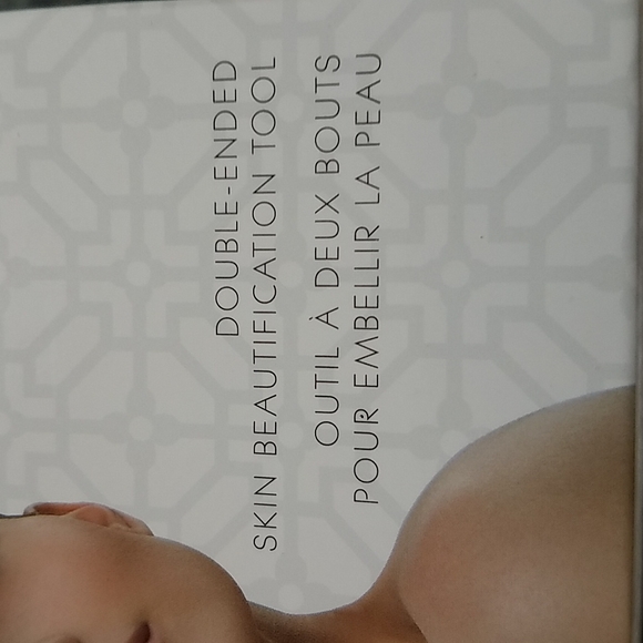 Womans  Make up/Beauty Jade Roller - Picture 4 of 4